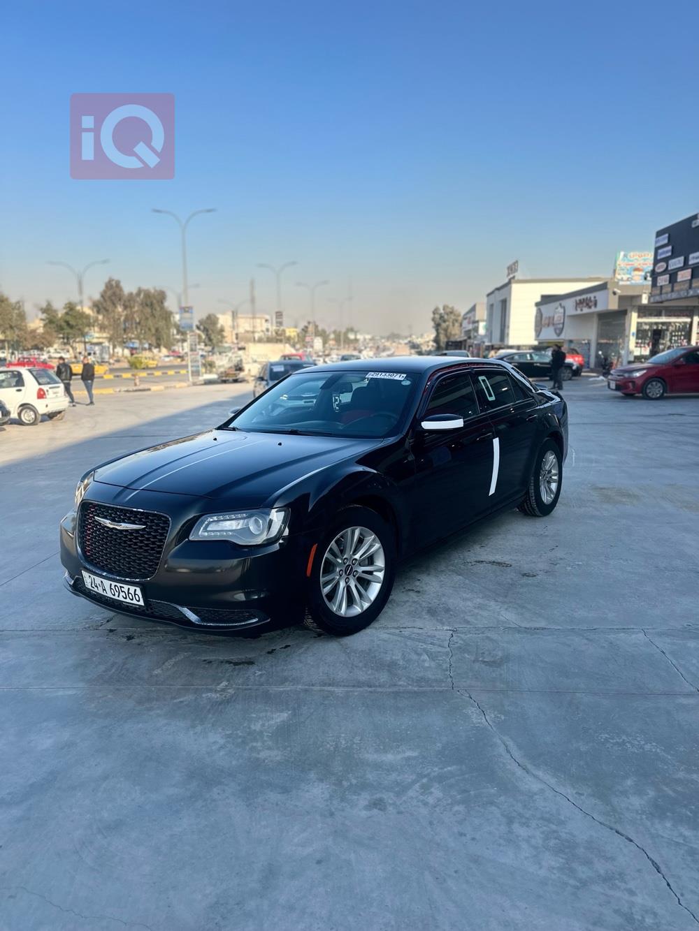 كرايسلر 300